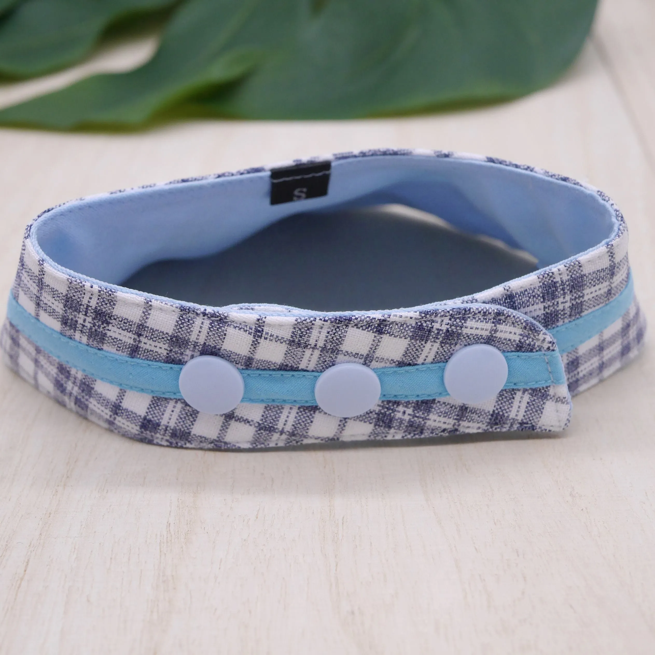Bandanas - White Plaids