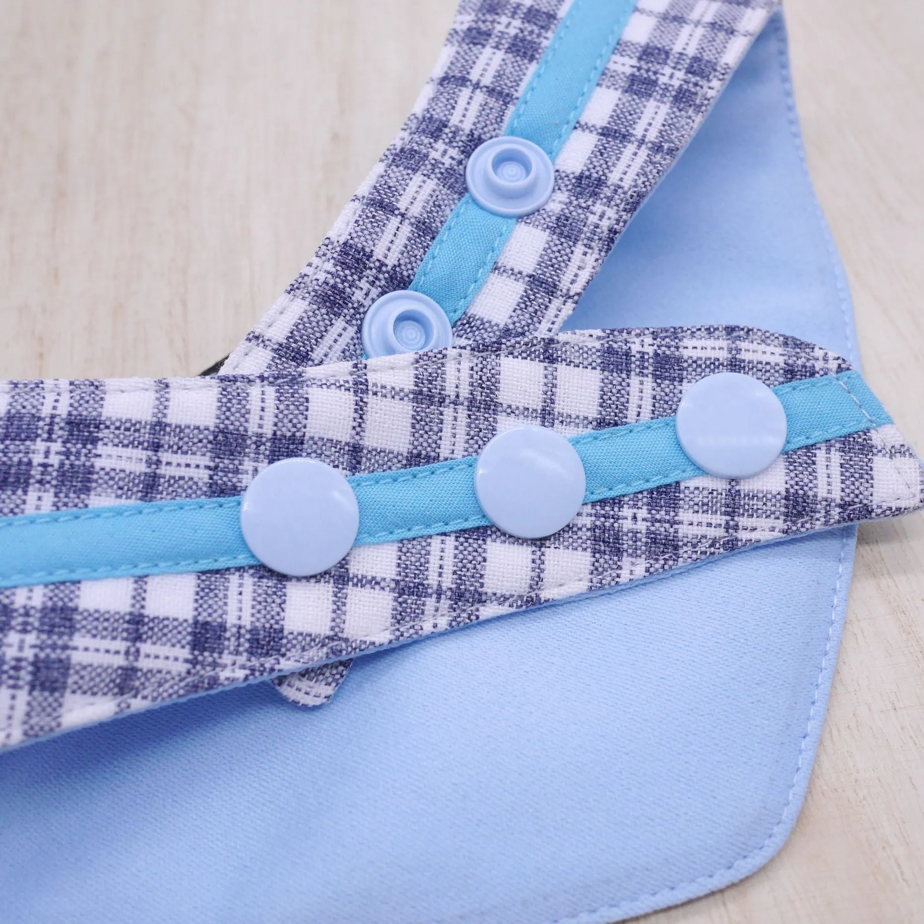 Bandanas - White Plaids