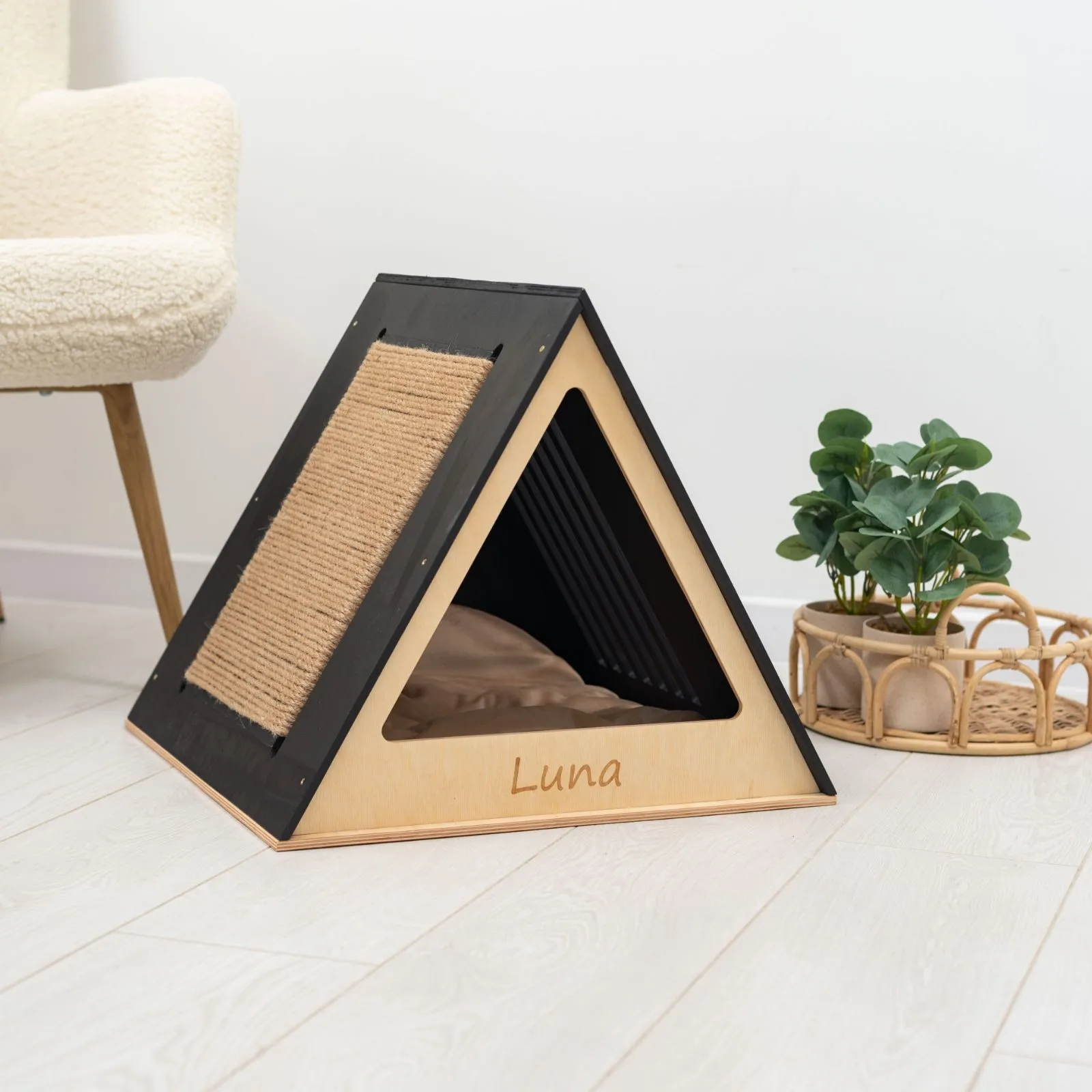 Stylish Wooden Cat Houses - Black